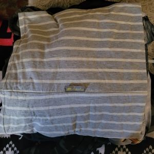 Itzy Ritzy nursing cover